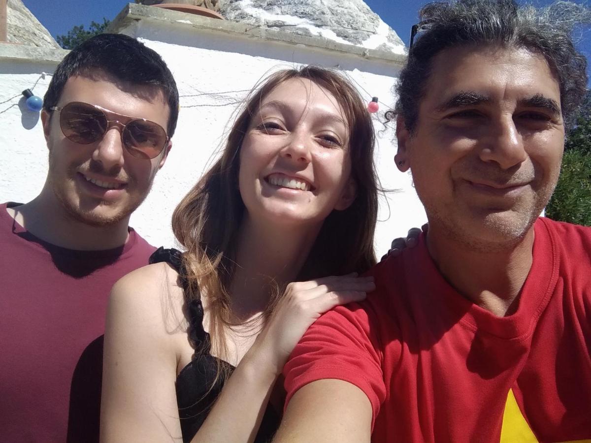 Piccolo Trullo Ostunese Le Jardin De Sophie' Ostuni Bagian luar foto