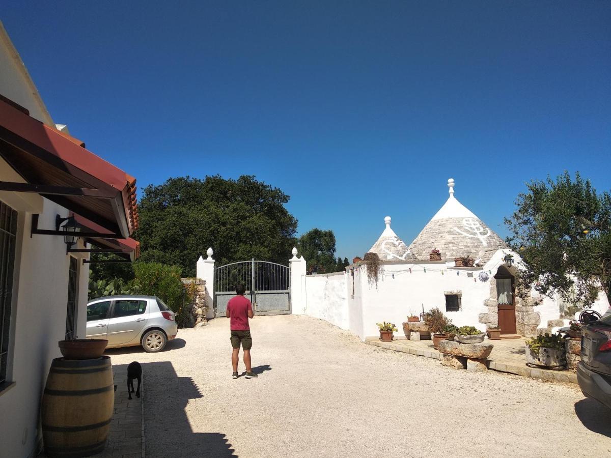 Piccolo Trullo Ostunese Le Jardin De Sophie' Ostuni Bagian luar foto