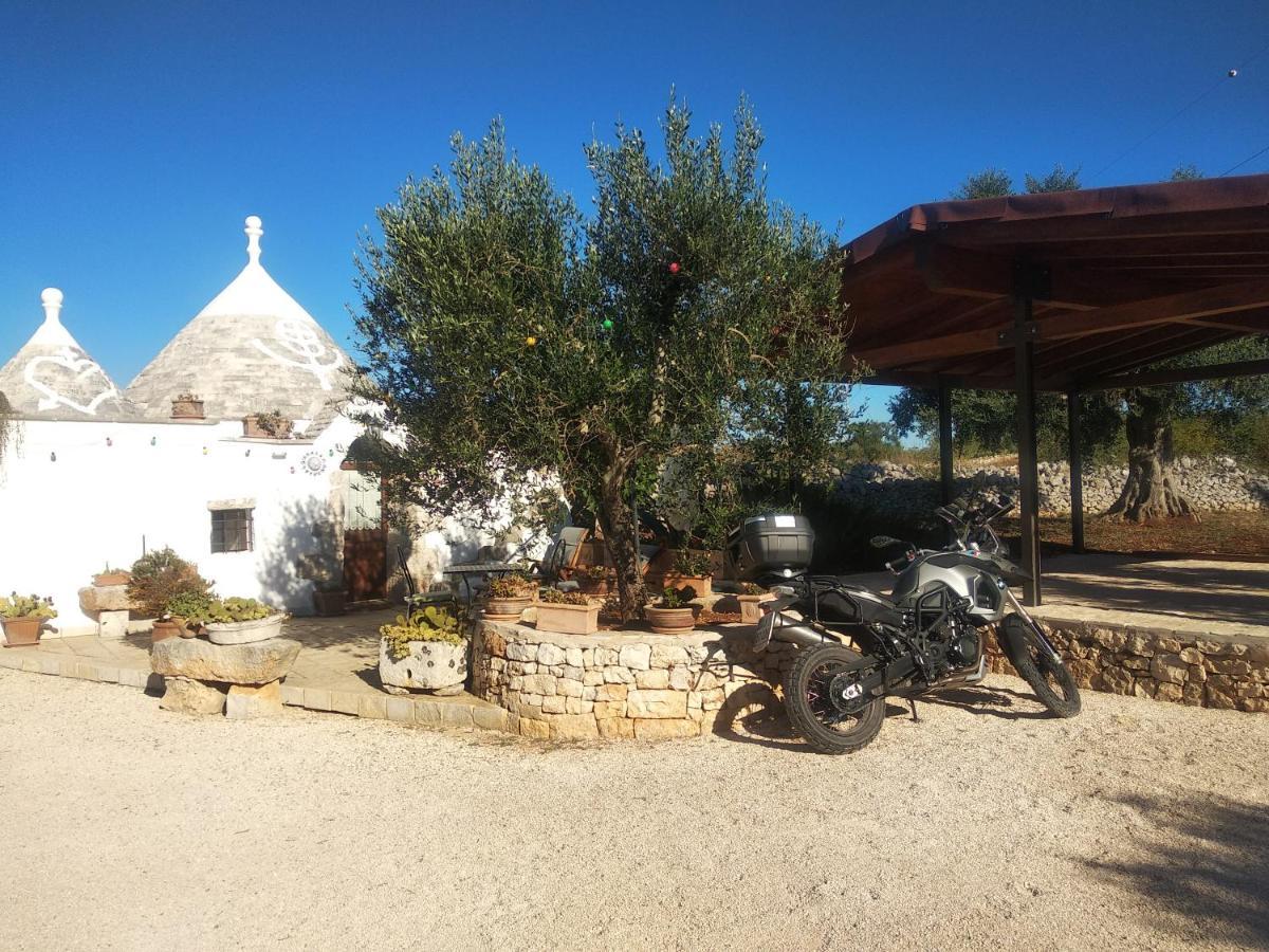 Piccolo Trullo Ostunese Le Jardin De Sophie' Ostuni Bagian luar foto
