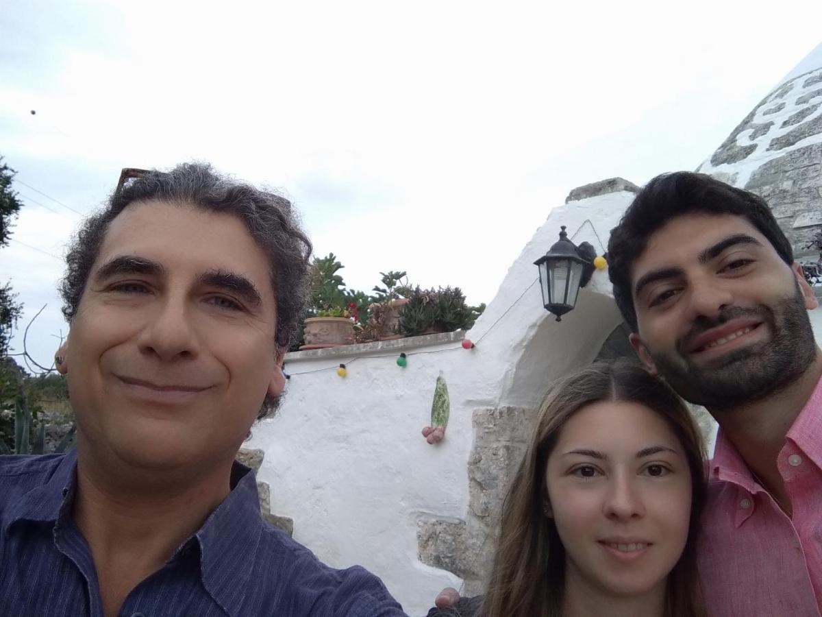 Piccolo Trullo Ostunese Le Jardin De Sophie' Ostuni Bagian luar foto
