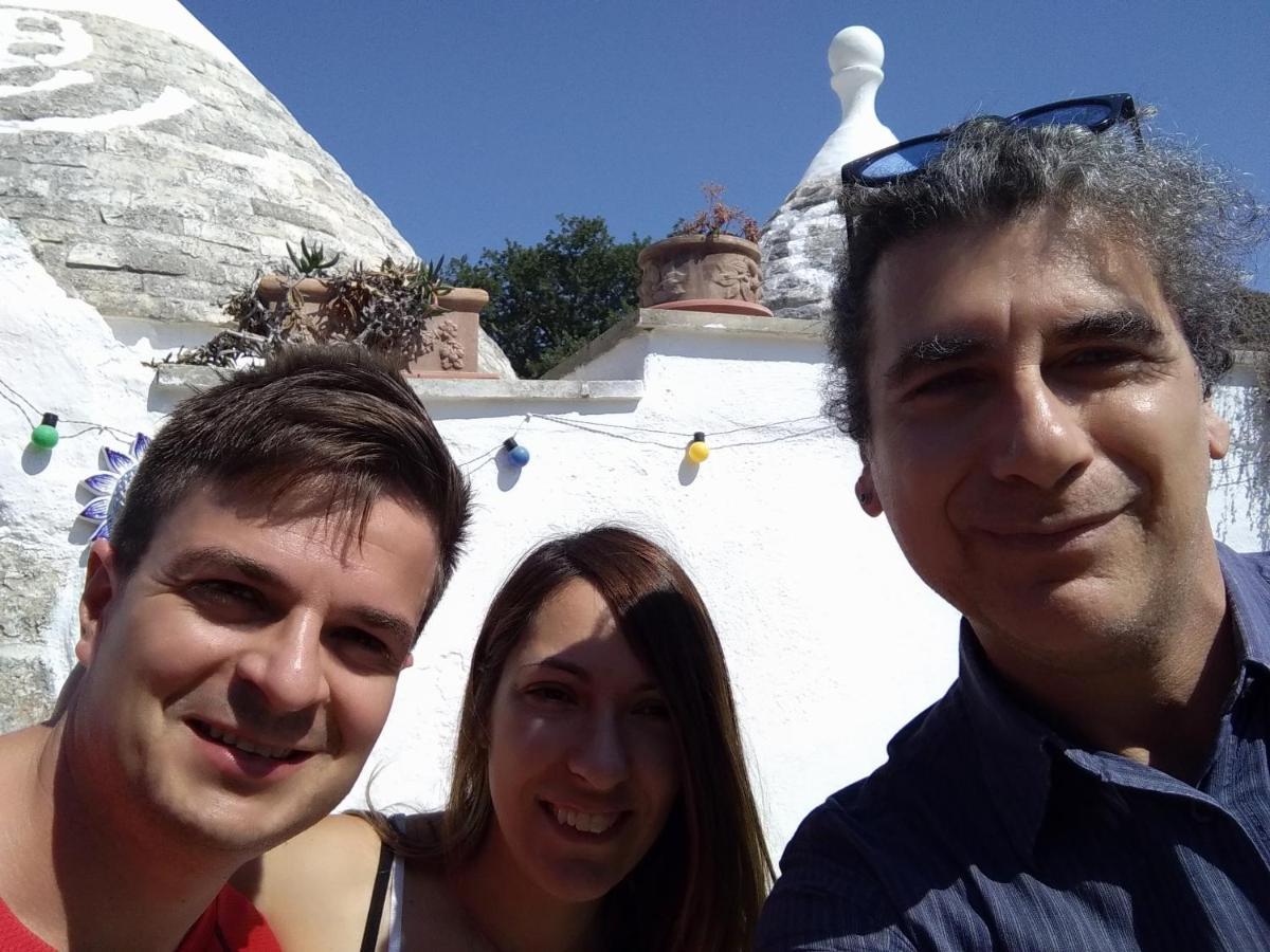Piccolo Trullo Ostunese Le Jardin De Sophie' Ostuni Bagian luar foto