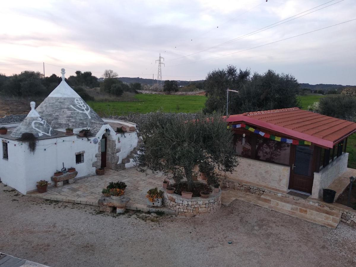 Piccolo Trullo Ostunese Le Jardin De Sophie' Ostuni Bagian luar foto